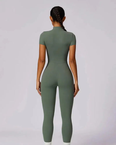 Chiarina – Sculpting fit – Timeless activewear jumpsuit