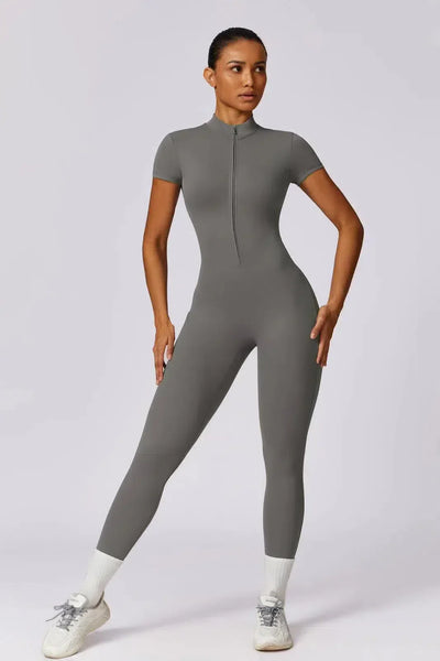 Chiarina – Sculpting fit – Timeless activewear jumpsuit