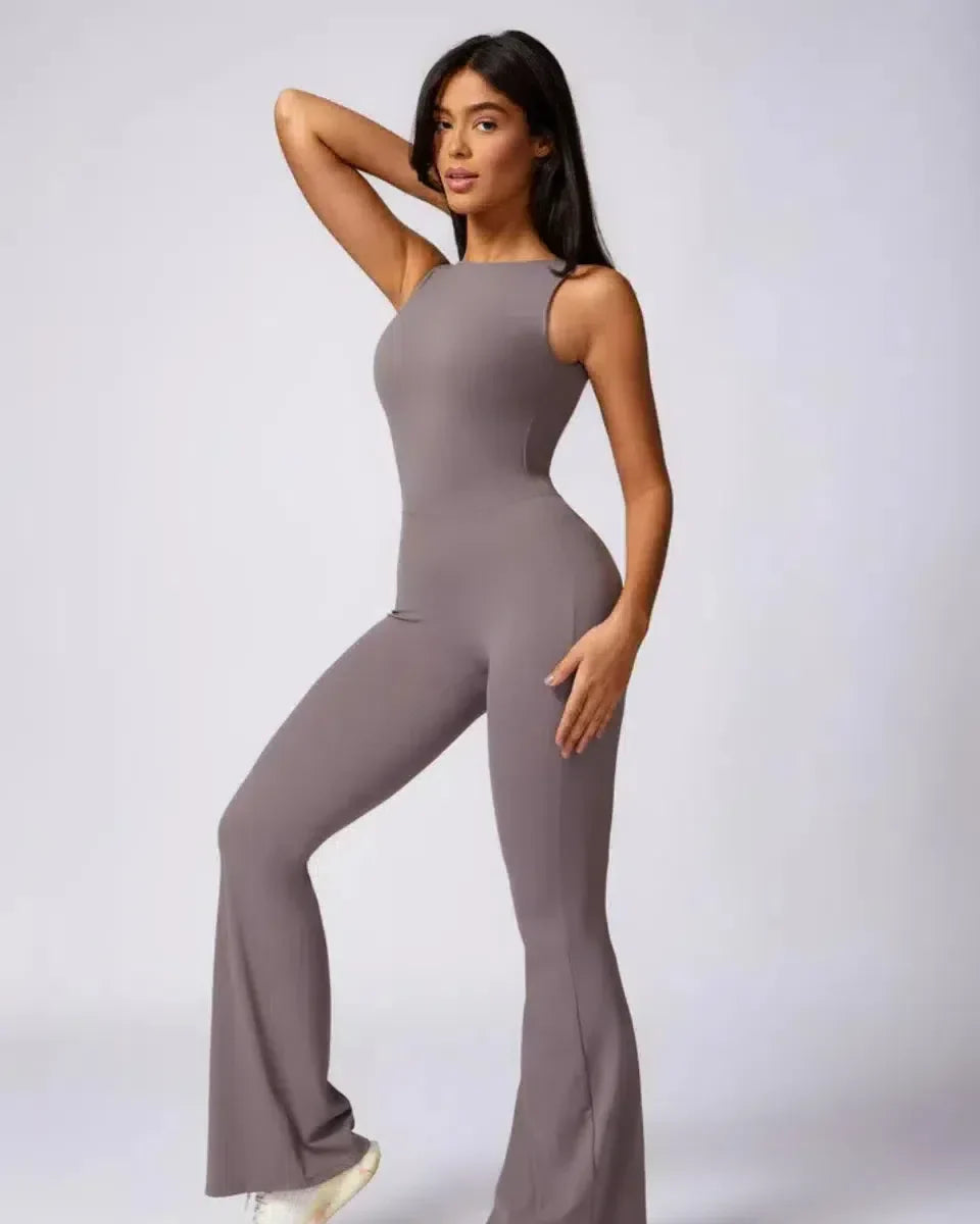 Kalani – Open-back design – Workout jumpsuit