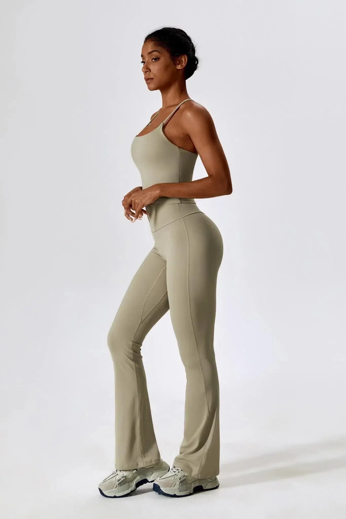 Nicolina – Square neckline – Top & flared leggings set