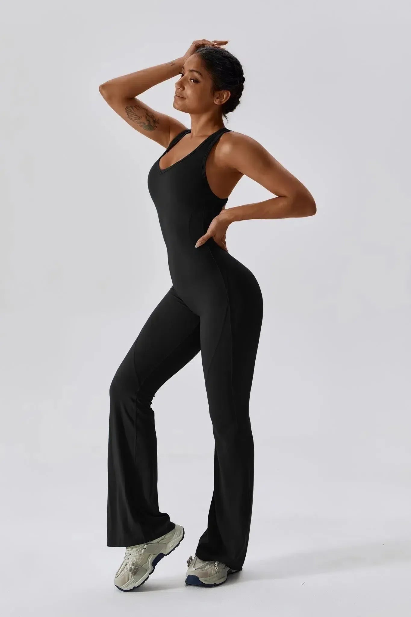 Noelia – Open-back design – Form-fitting jumpsuit